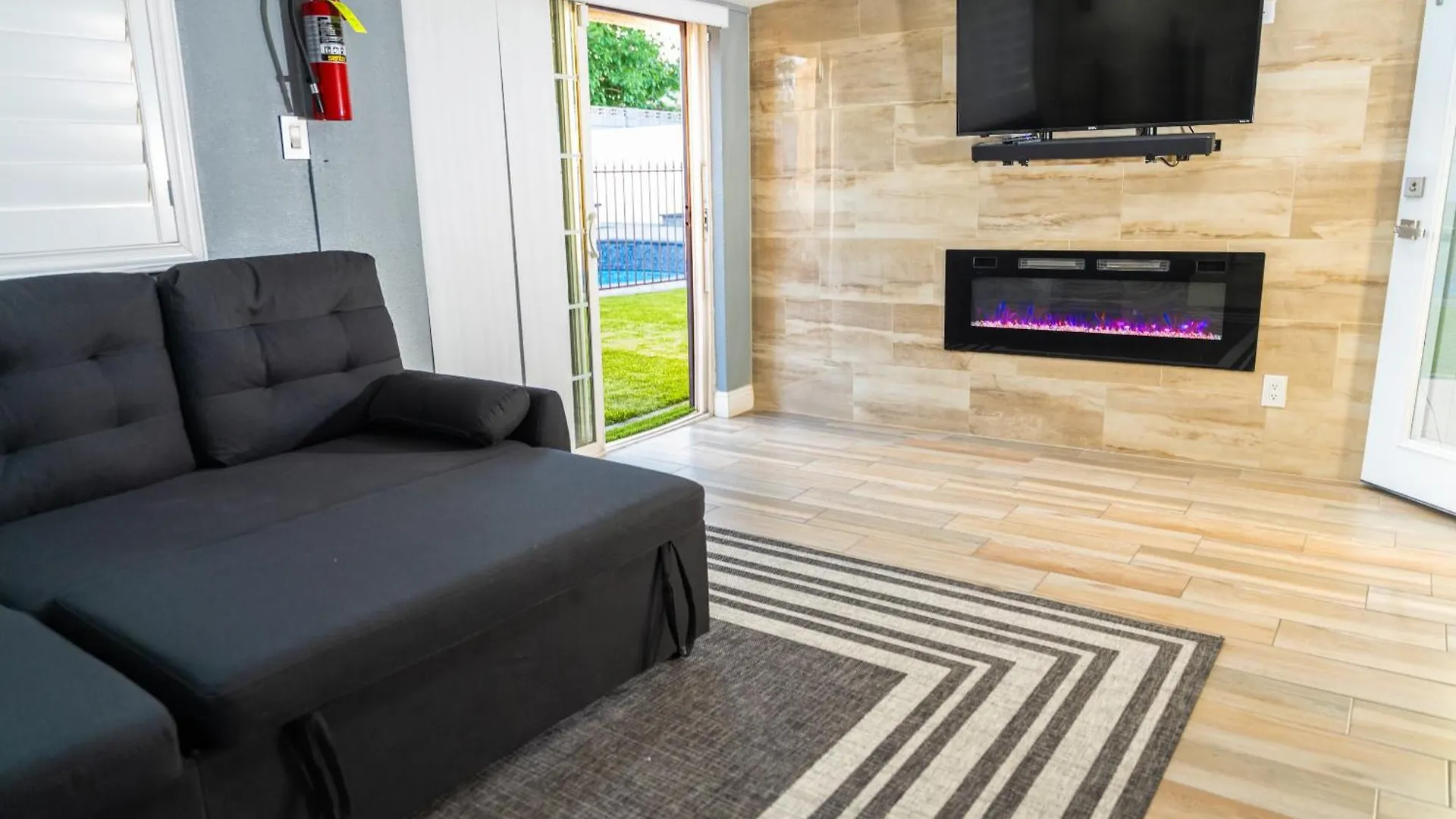 Beautiful and cozy family house pool and barbecue Villa Las Vegas