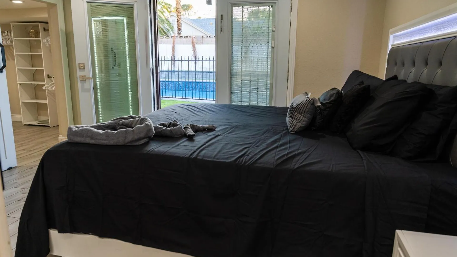 Beautiful and cozy family house pool and barbecue Villa Las Vegas 0*,  United States